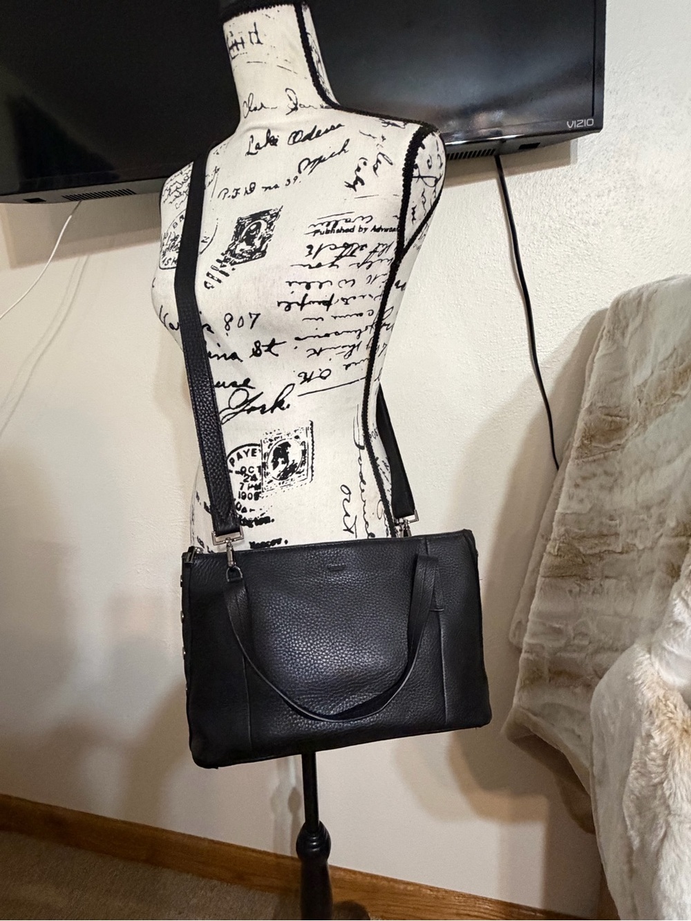 EUC Hammitt Addie Medium Black Pebbled Leather Crossbody with dustbag